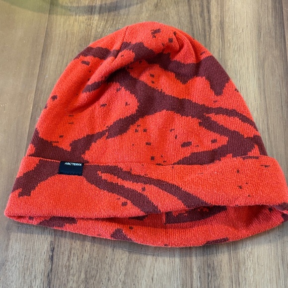 Arc'teryx Accessories - Arc'teryx lightweight grotto toque